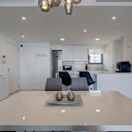 Apartment Elegant New-Built Home Next To The Beach With Breathtaking Sea Views At Higueron *
