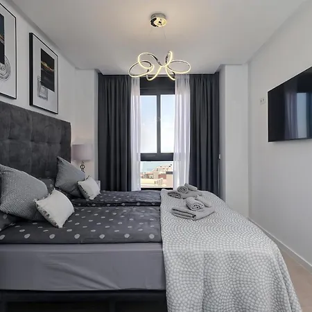 Apartment Elegant New-Built Home Next To The Beach With Breathtaking Sea Views At Higueron *