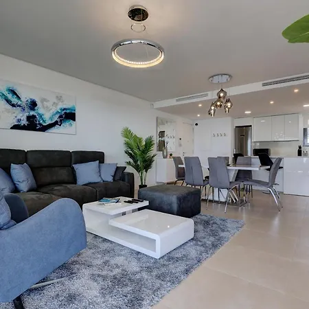 Apartment Elegant New-Built Home Next To The Beach With Breathtaking Sea Views At Higueron Fuengirola