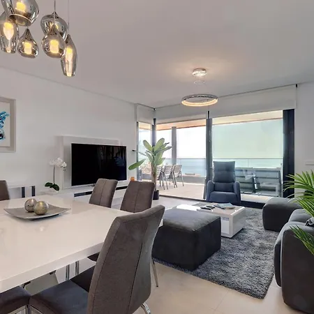 Elegant New-Built Home Next To The Beach With Breathtaking Sea Views At Higueron Apartment Fuengirola