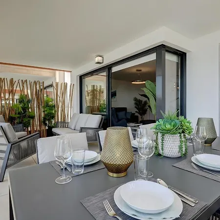 Elegant New-Built Home Next To The Beach With Breathtaking Sea Views At Higueron Apartment Fuengirola
