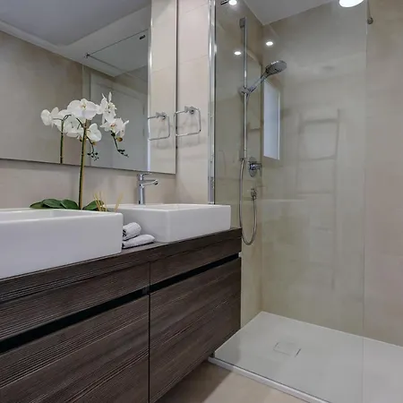 Elegant New-Built Home Next To The Beach With Breathtaking Sea Views At Higueron *